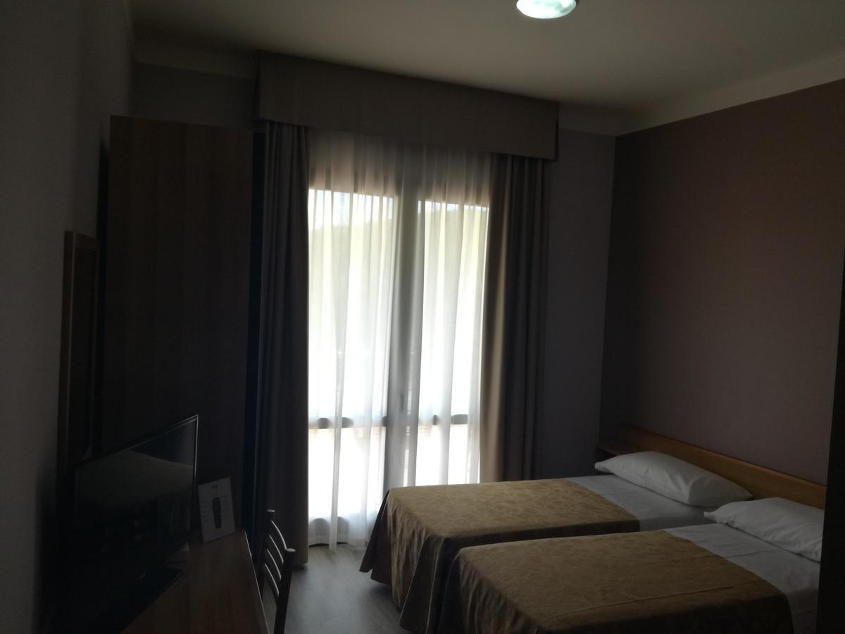 Hotel Le Ginestre Filignano Dış mekan fotoğraf